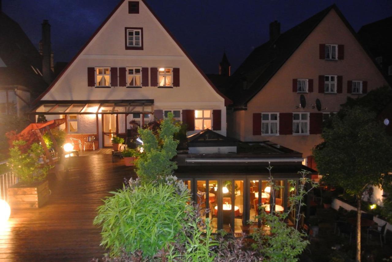 Hotel-Restaurant Goldenes Lamm Dinkelsbühl Dış mekan fotoğraf