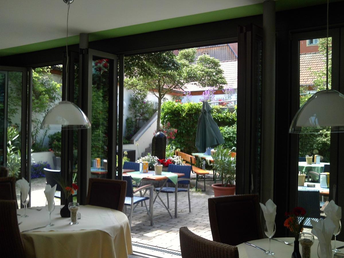 Hotel-Restaurant Goldenes Lamm Dinkelsbühl Dış mekan fotoğraf