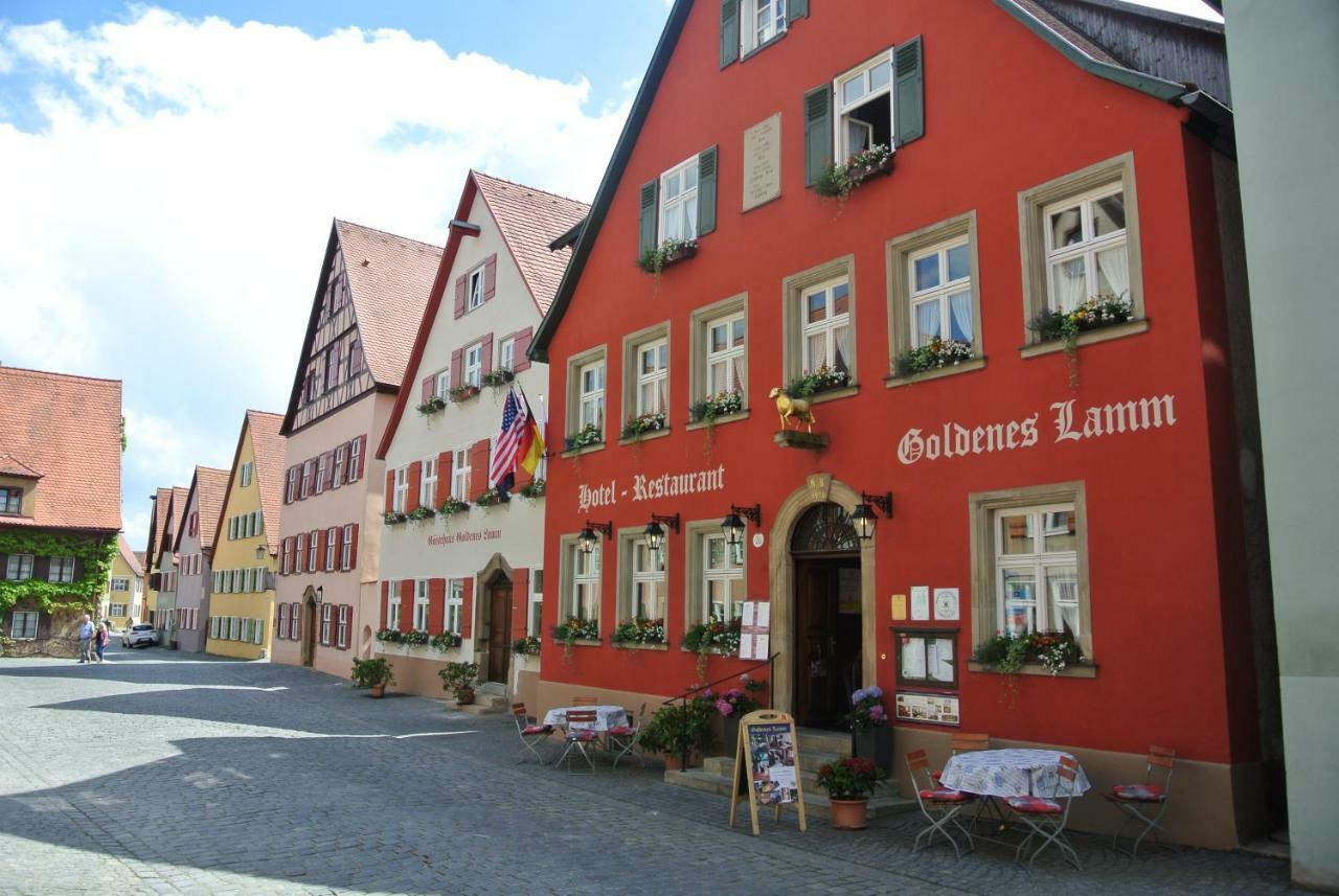 Hotel-Restaurant Goldenes Lamm Dinkelsbühl Dış mekan fotoğraf